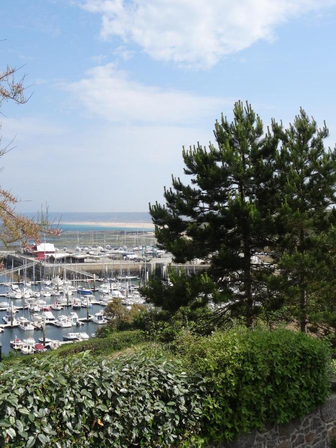 Gite "Rose Des Sables" - 800M De La Plage De Surtainville, Proche Commerces - Piscine En Juillet Et Aout Habitación foto